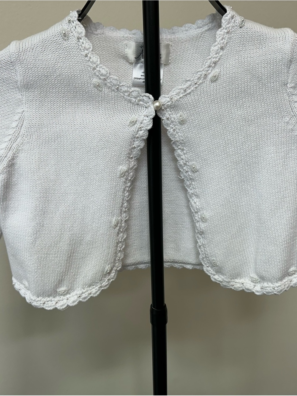 Us Angels White Cropped Knit Cardigan with Pearl Button